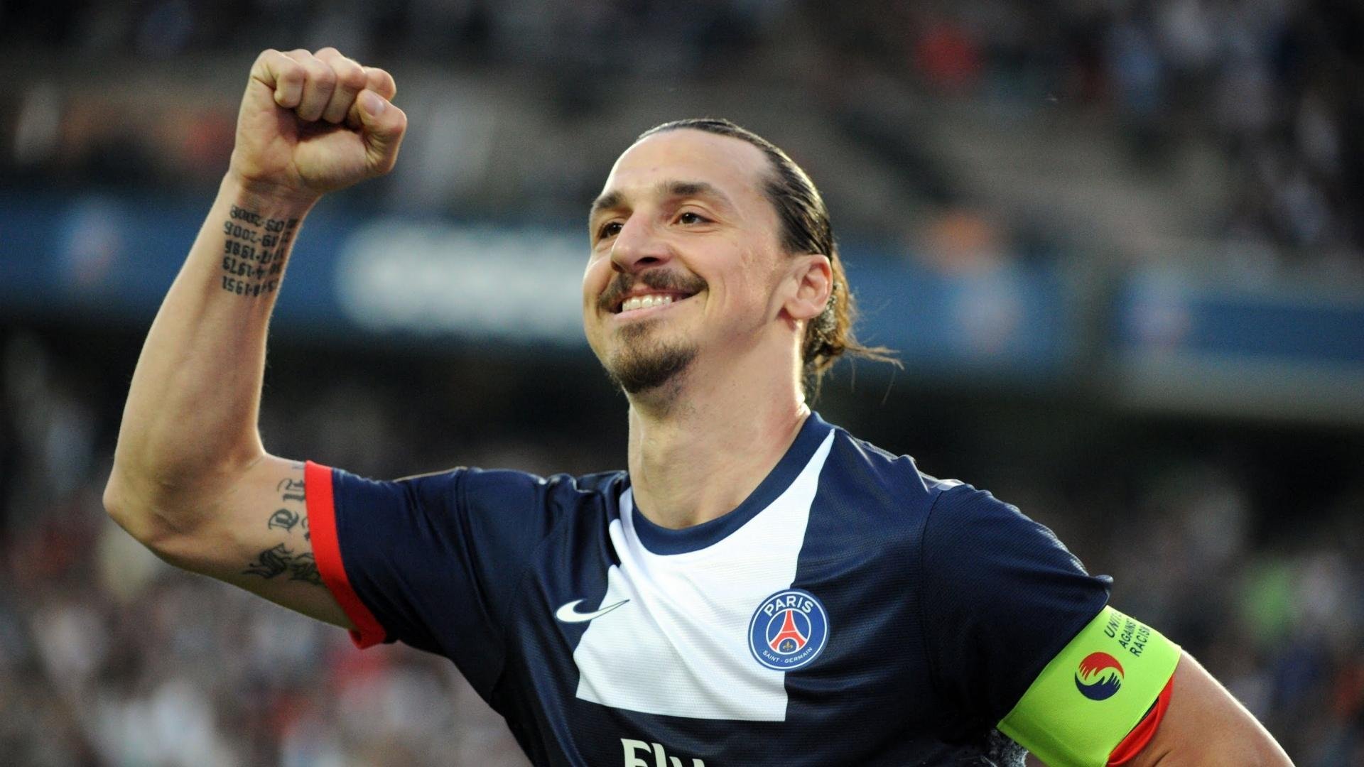 英超激烈争夺，几支豪门角逐榜首宝座